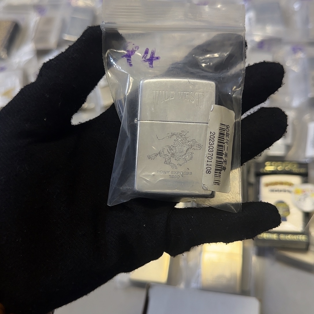 王***尘 果果二手默认瑕疵94策马