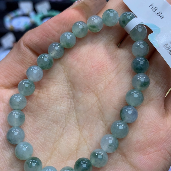 翡翠手链未镶嵌翡翠