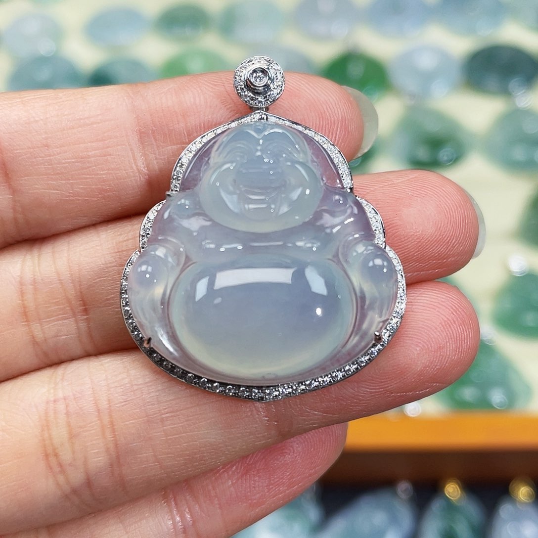 翡翠颈饰18K金镶嵌吊坠