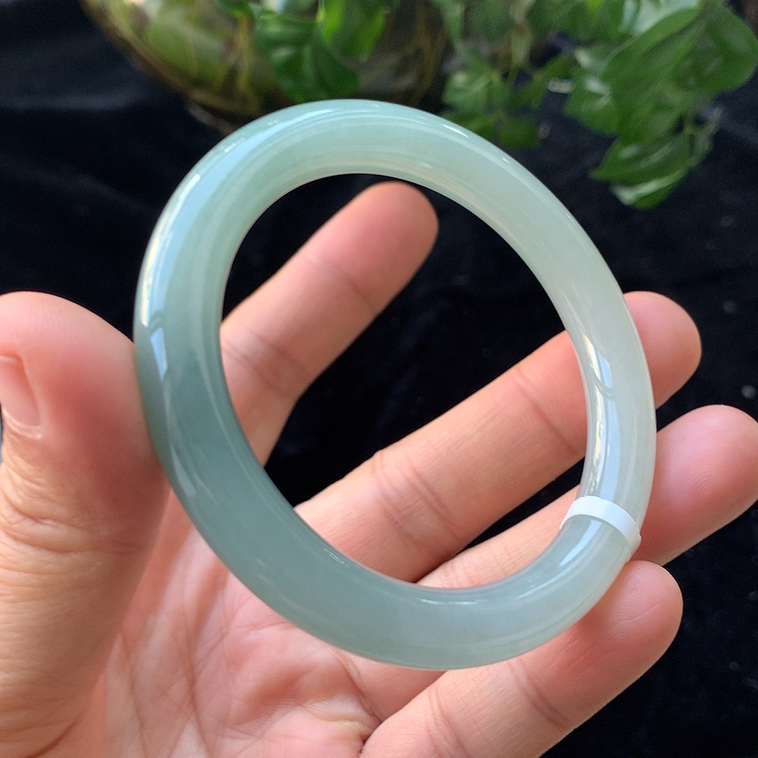 翡翠未镶嵌手镯6号