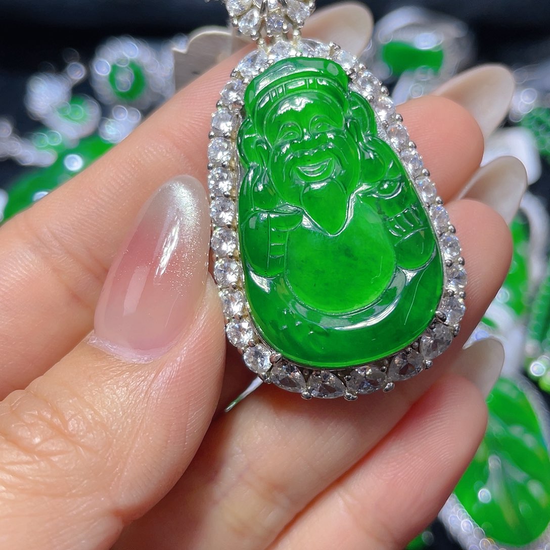 翡翠颈饰银S925镶嵌翡翠