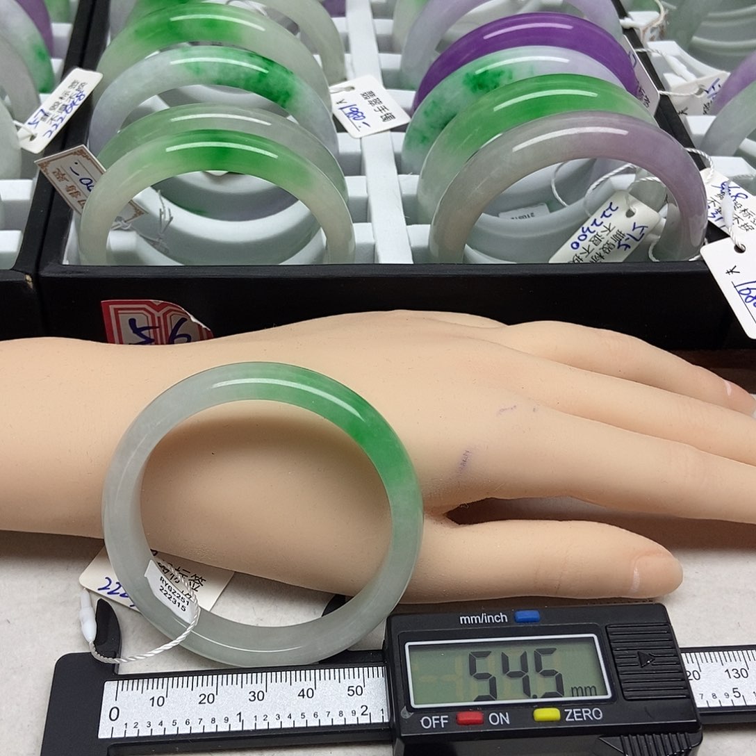 彩***秀一物一拍一物一拍手镯