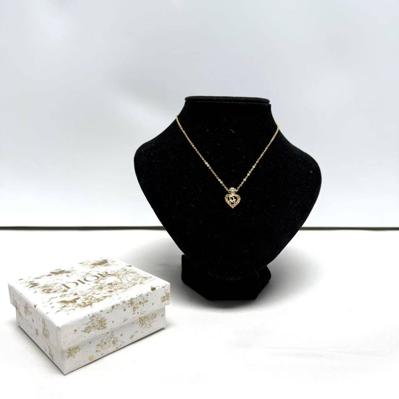 胖虎曼曼/迪奥/95新/公价0/饰品/项链/31B2502240008
