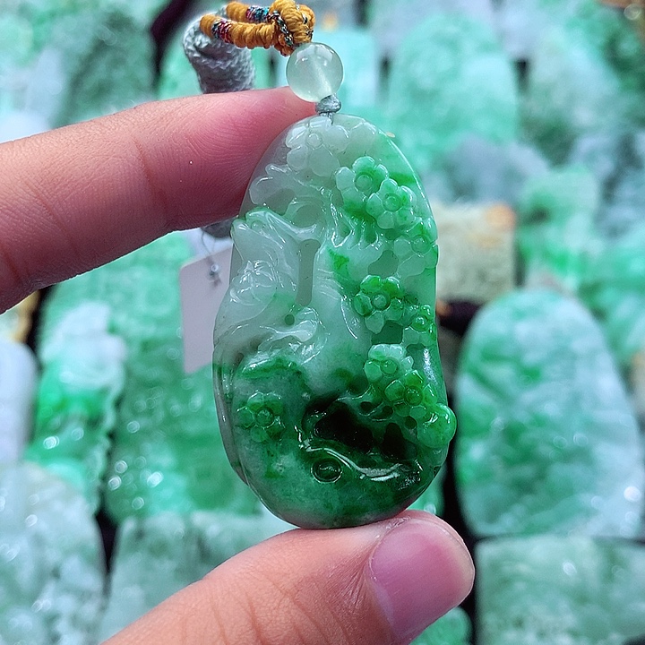 翡翠未镶嵌吊坠(不含链)