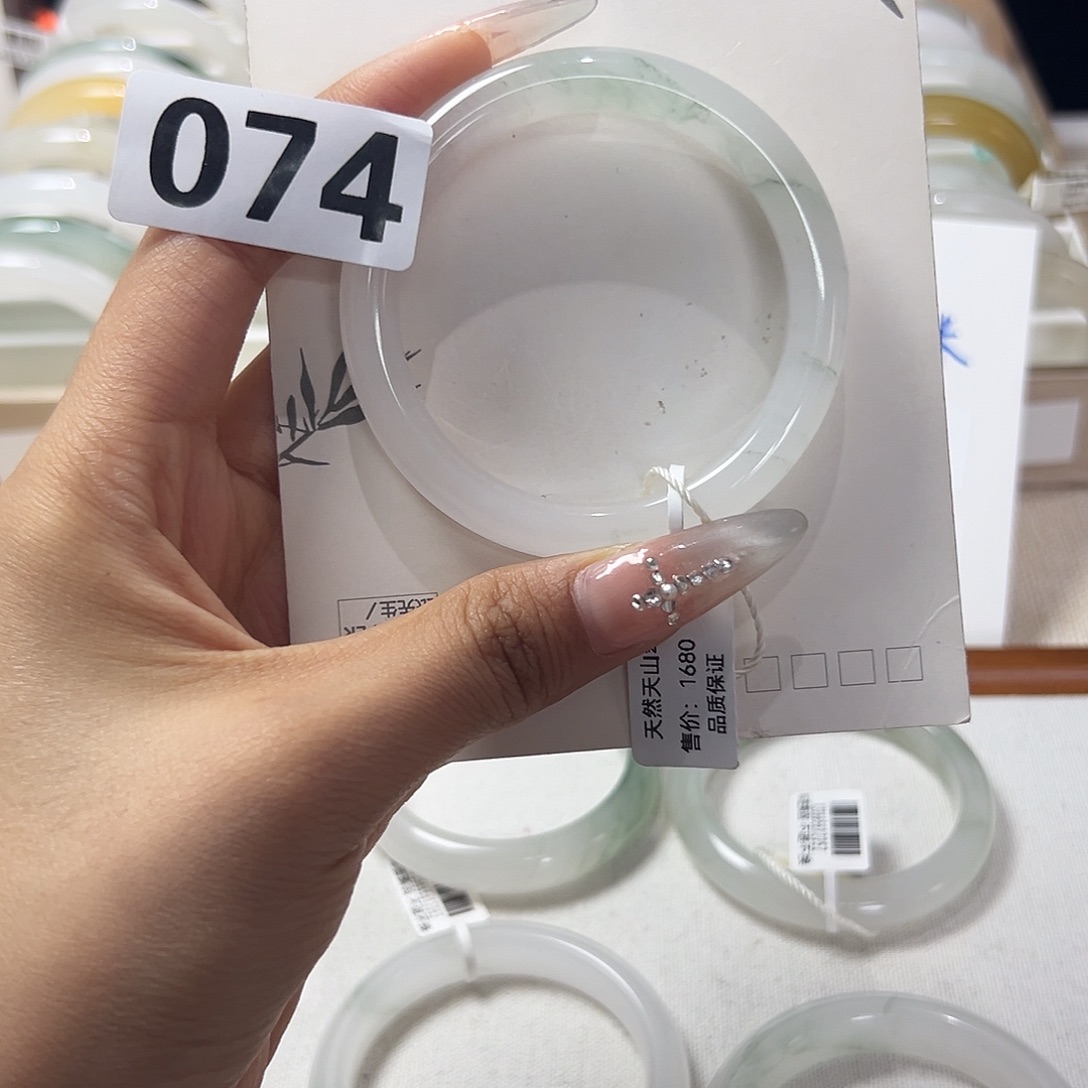 石英质玉未镶嵌手镯52