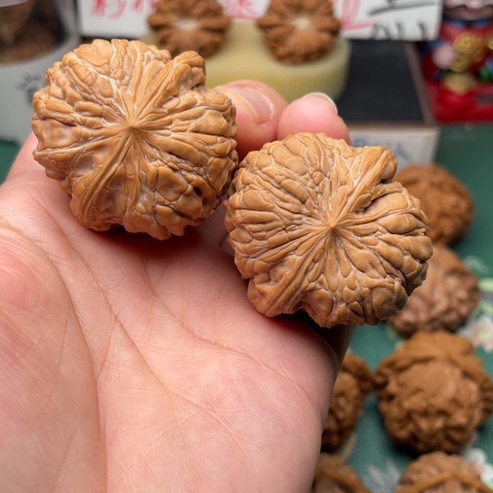 【闪购商品】文玩核桃把件39门墩