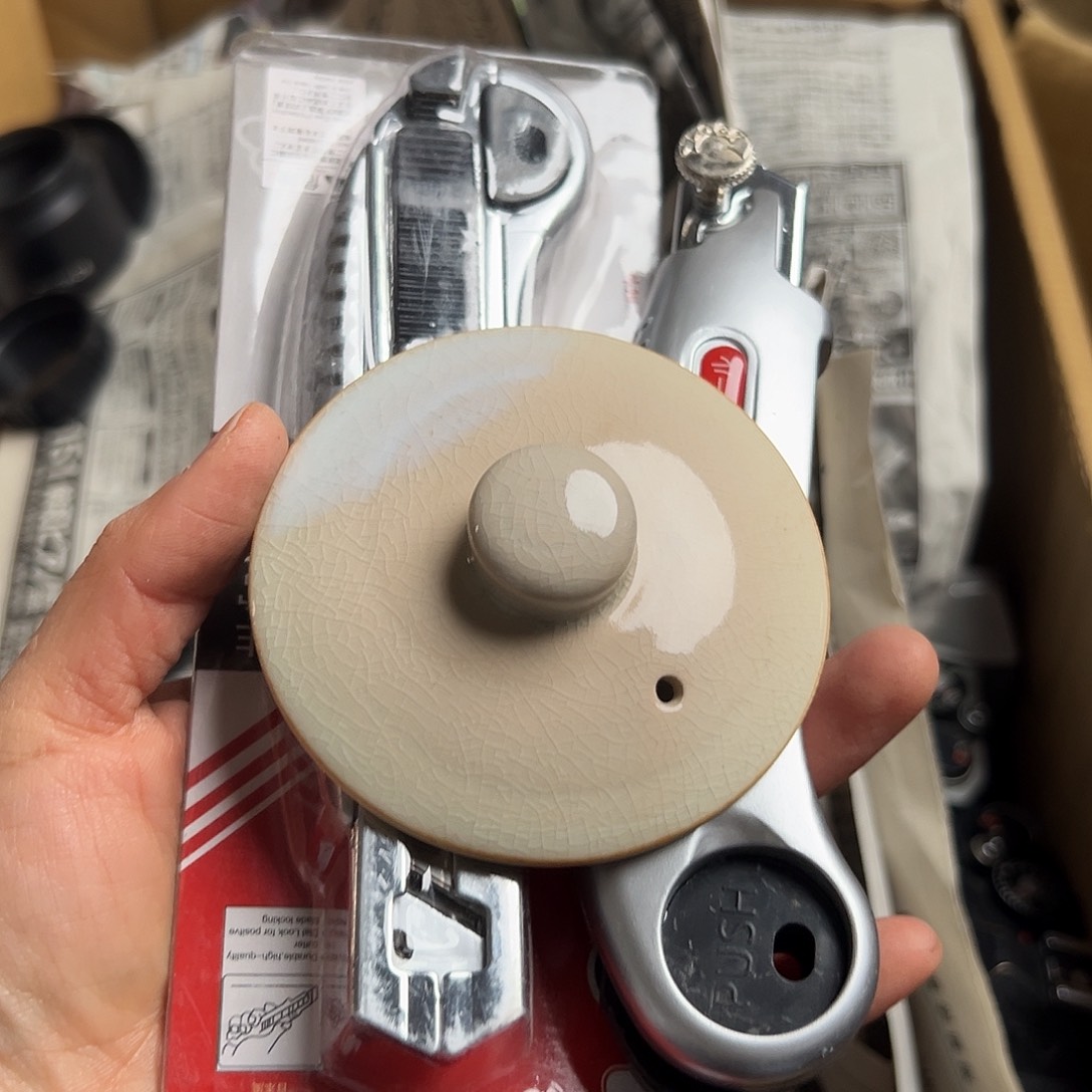 瓷片。。。。。。。。。。。。。。。