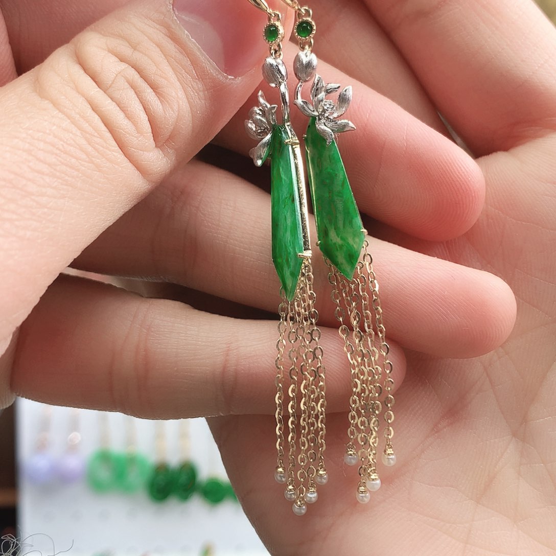 翡翠耳饰18K金镶嵌耳饰