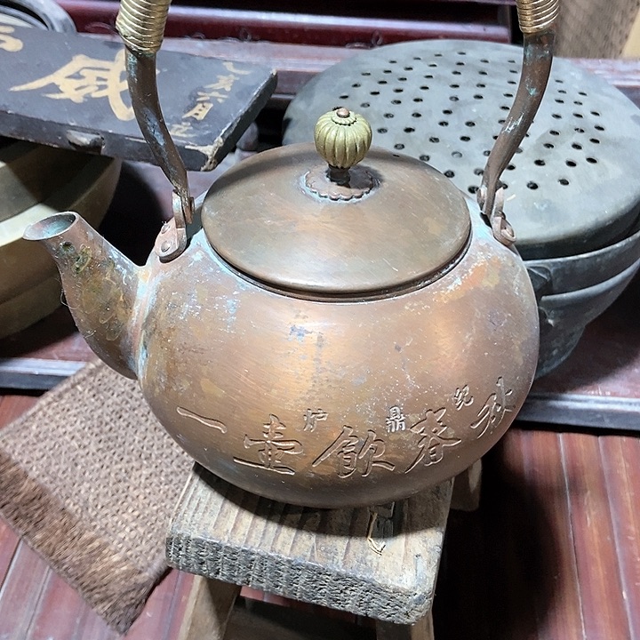 紫檀木类成套家具陈*均