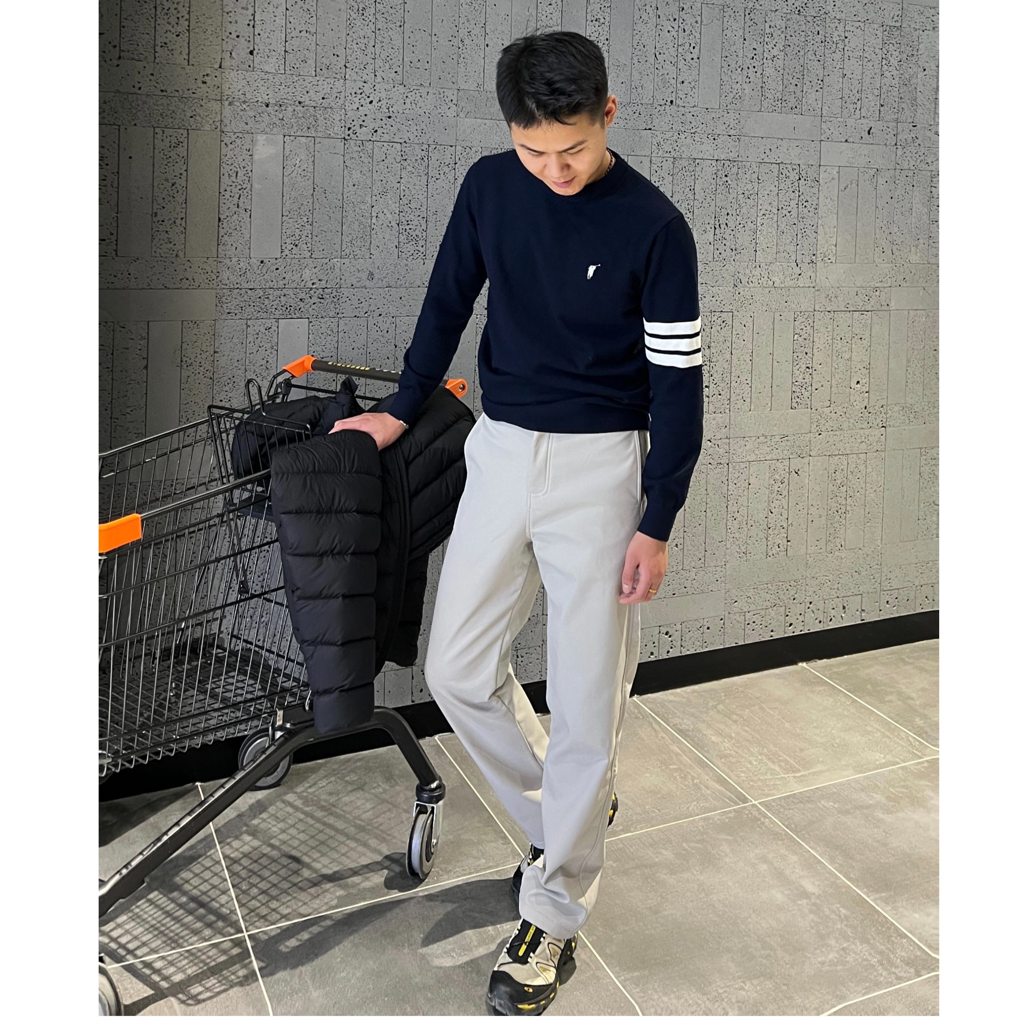 【巧乐】软壳户外冲锋裤男防风休闲百搭休闲运动情侣黑色修身直筒裤