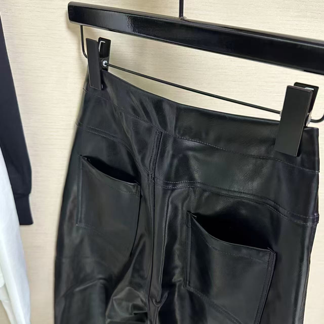 新款软乎乎直筒长裤