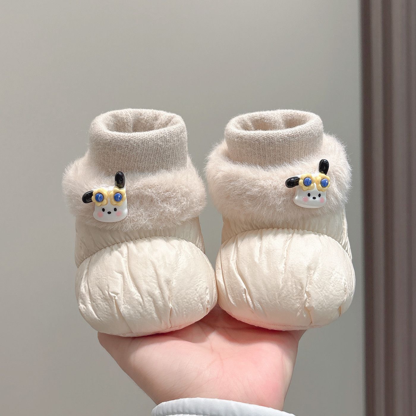 2025秋冬新款婴儿棉鞋宝宝鞋子新生儿保暖鞋袜加厚夹棉加绒婴儿鞋