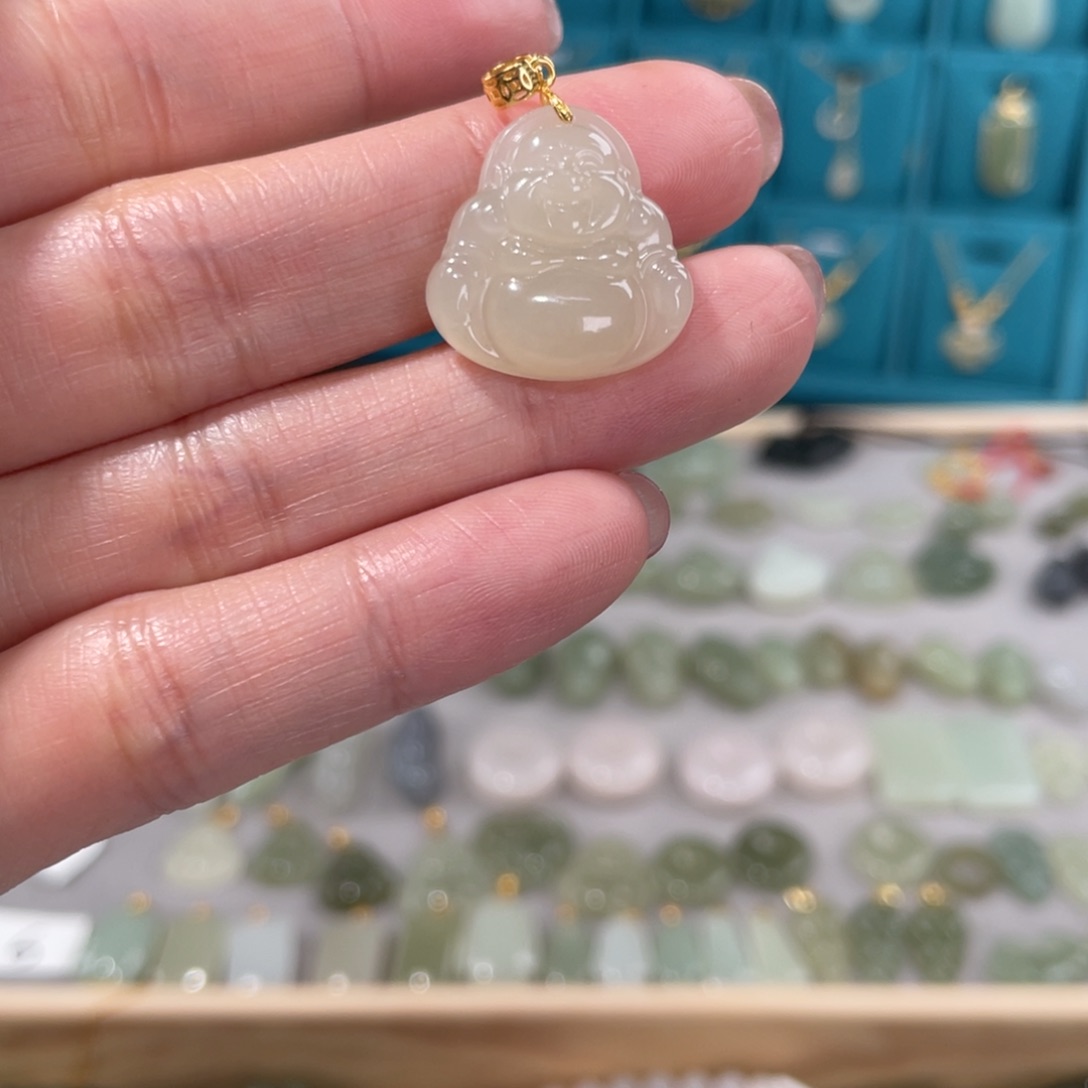 和田玉吊坠(赠链)银S925镶嵌咩**?