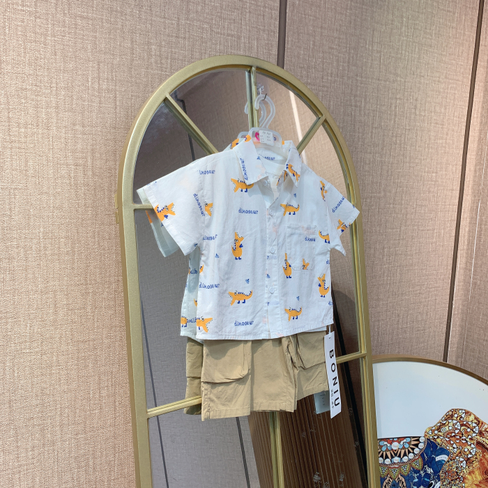 AB340    宝宝白色T恤满印字母短袖衬衣短裤三件套