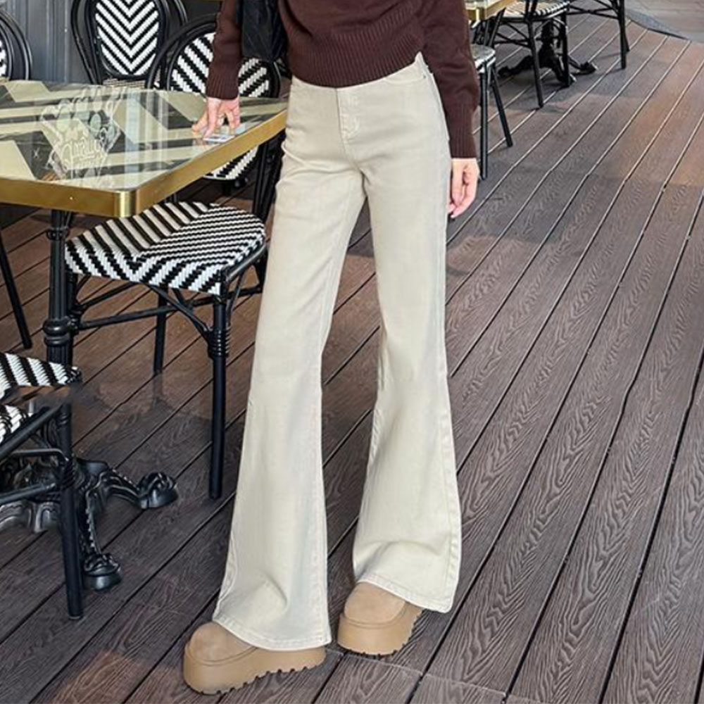 拉夏贝尔高腰显瘦浅卡其微喇裤女冬季2025新款气质加绒高腰牛仔裤