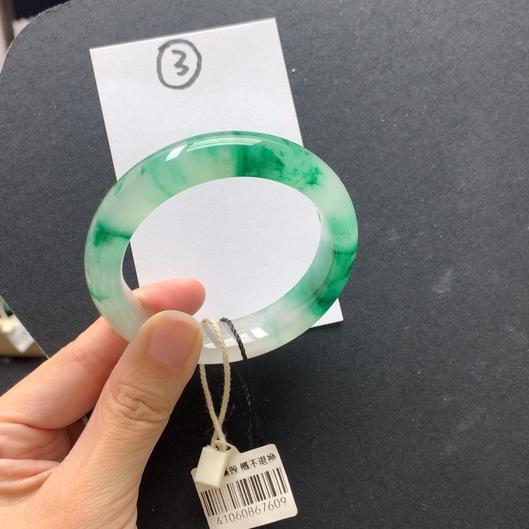 石英质玉未镶嵌手镯