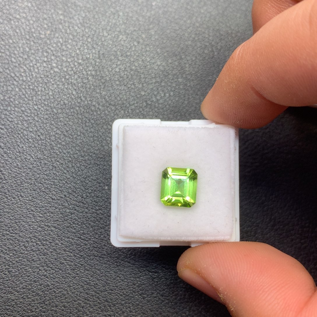 橄榄石笔搁未镶嵌巴基斯坦橄榄石2.53ct