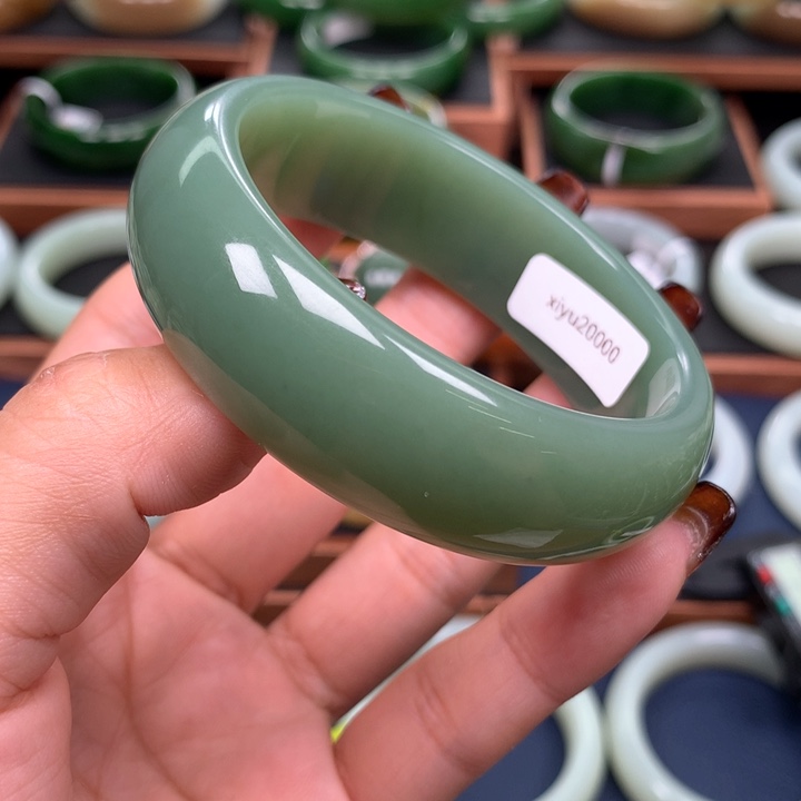 和田玉（碧玉）手镯未镶嵌