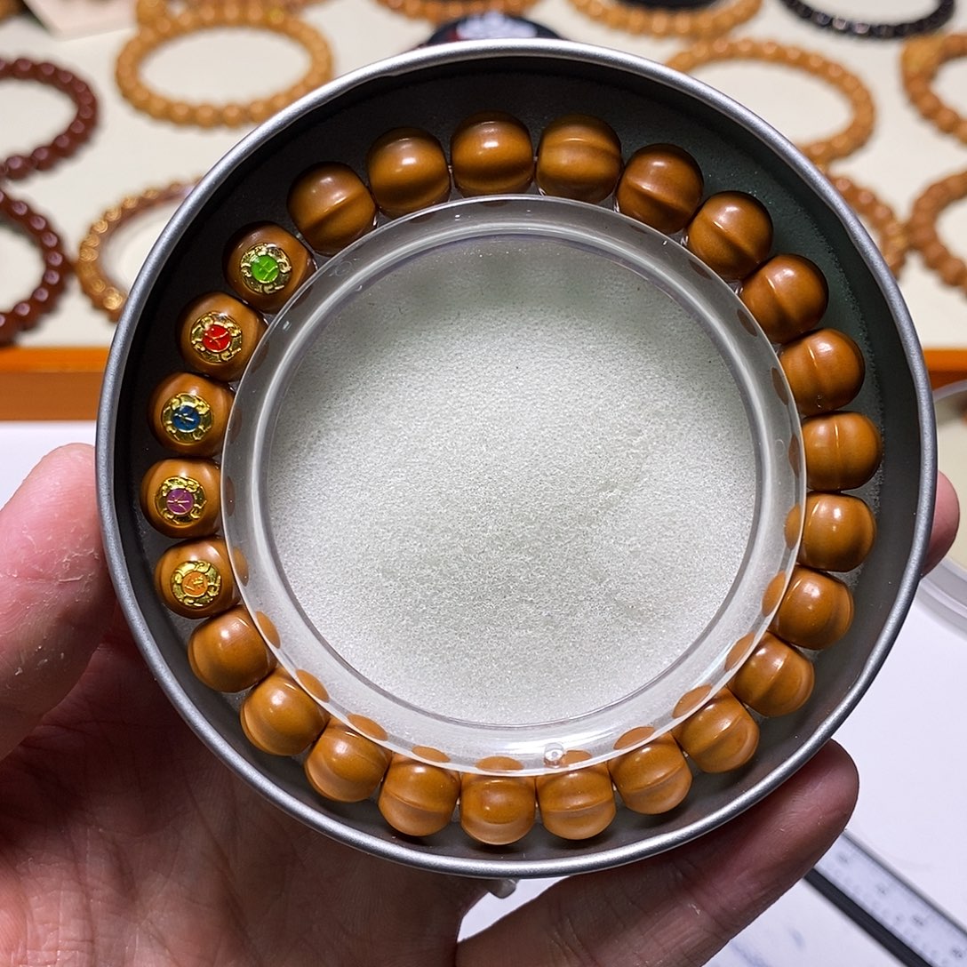 猴头核桃手串全品五行鲨鱼鳍 尺寸10左右 馒头料