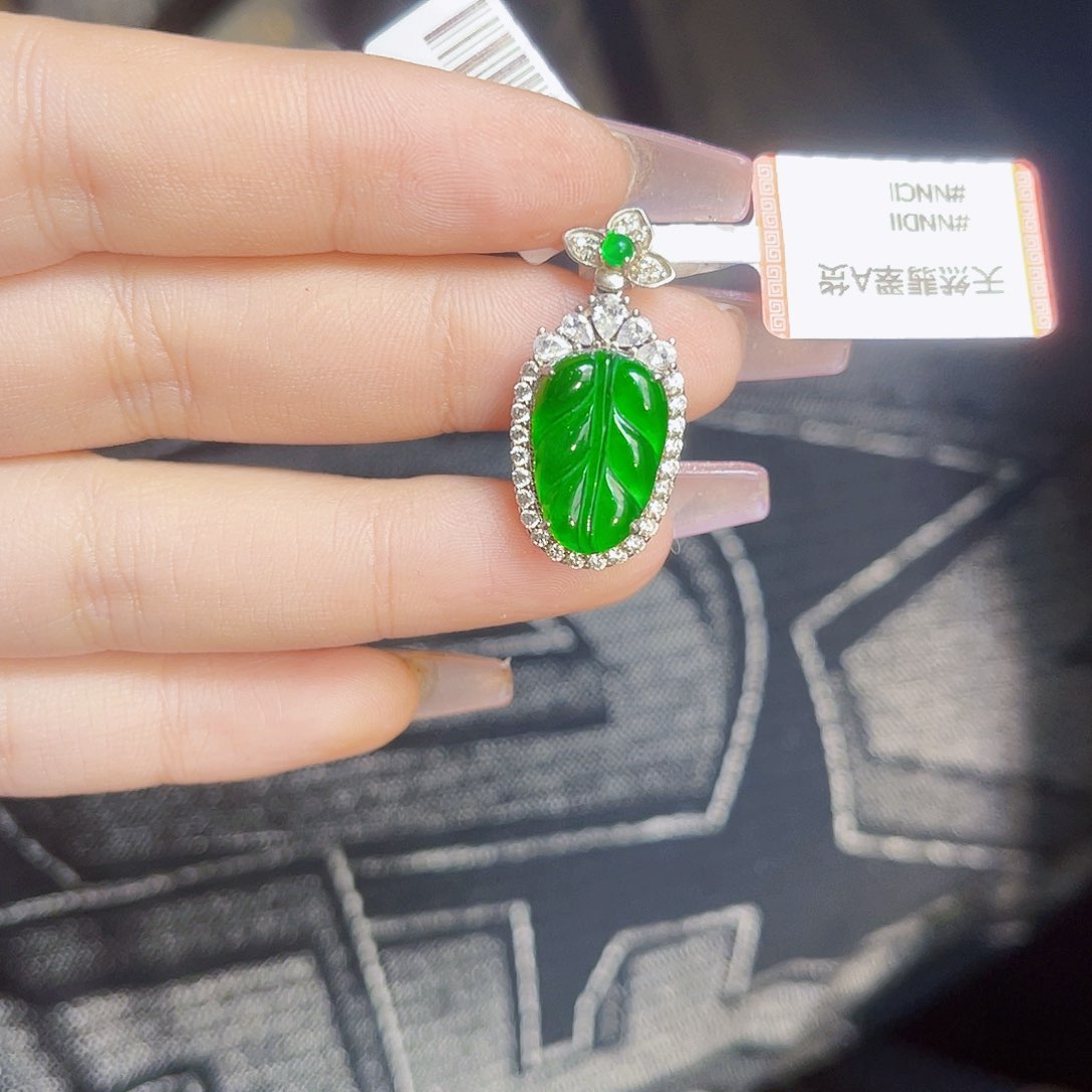 翡翠戒指银S925镶嵌叶子