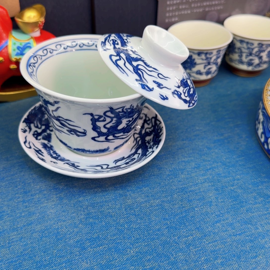 这些盖碗真好看！！！