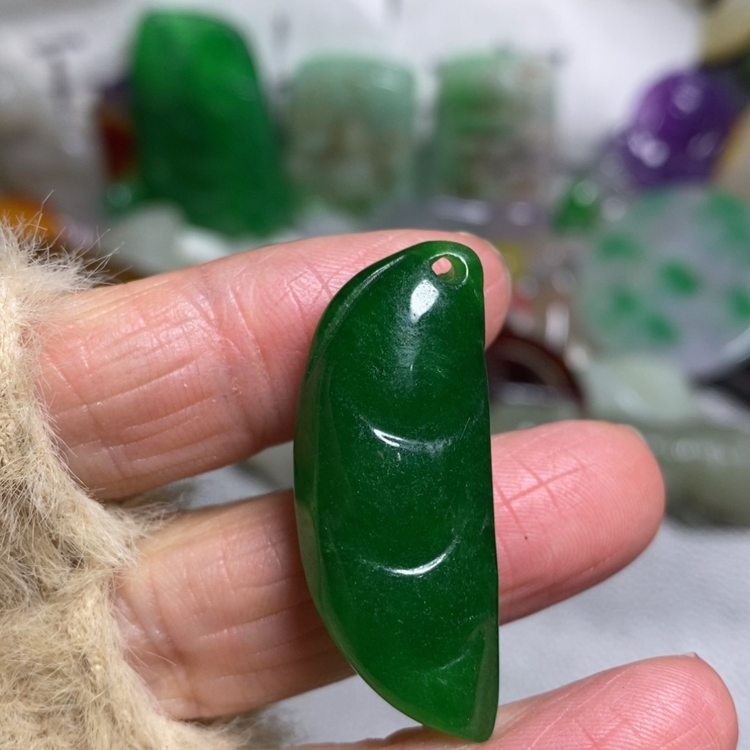 和田玉（糖玉）未镶嵌颈饰