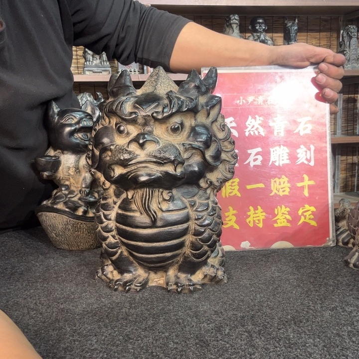 舒***大石材天然青石雕刻三只