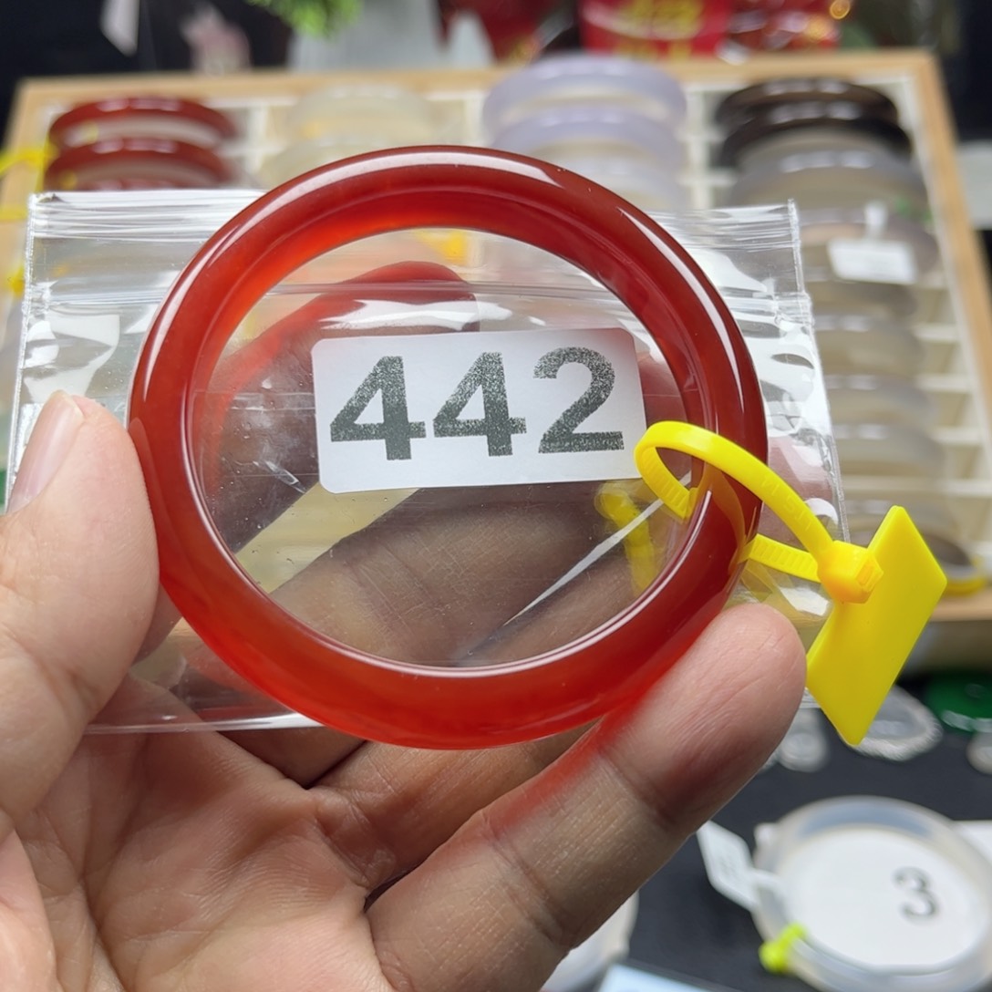 玛瑙/玉髓手镯未镶嵌亲****生