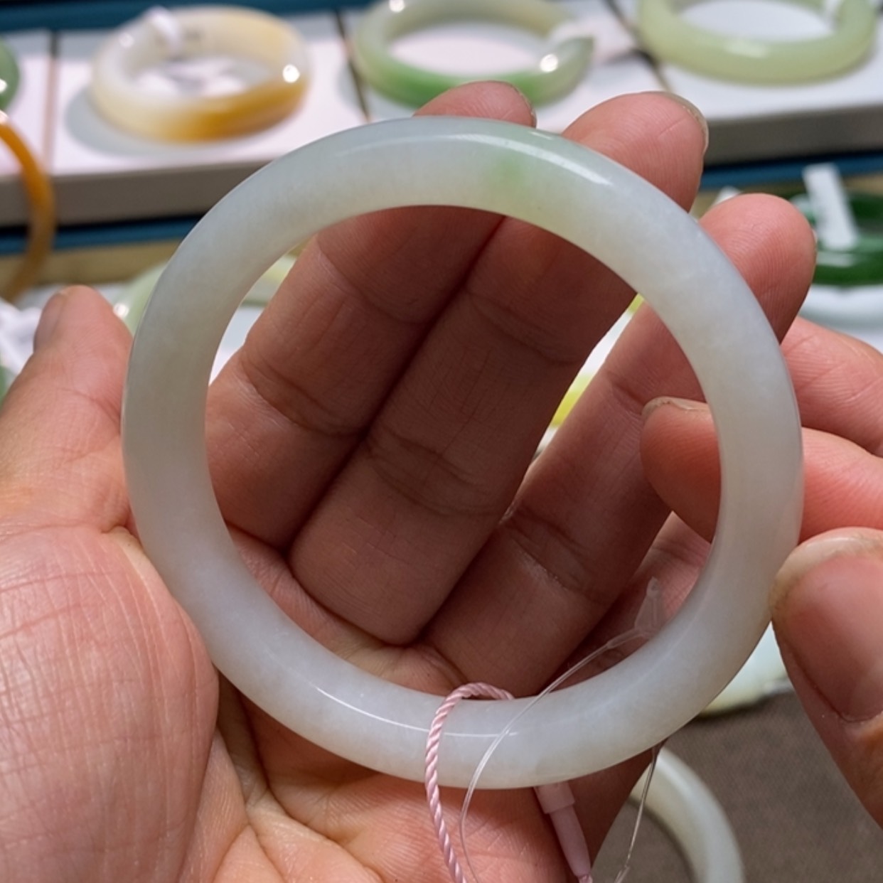 【闪购商品】和田玉手镯未镶嵌