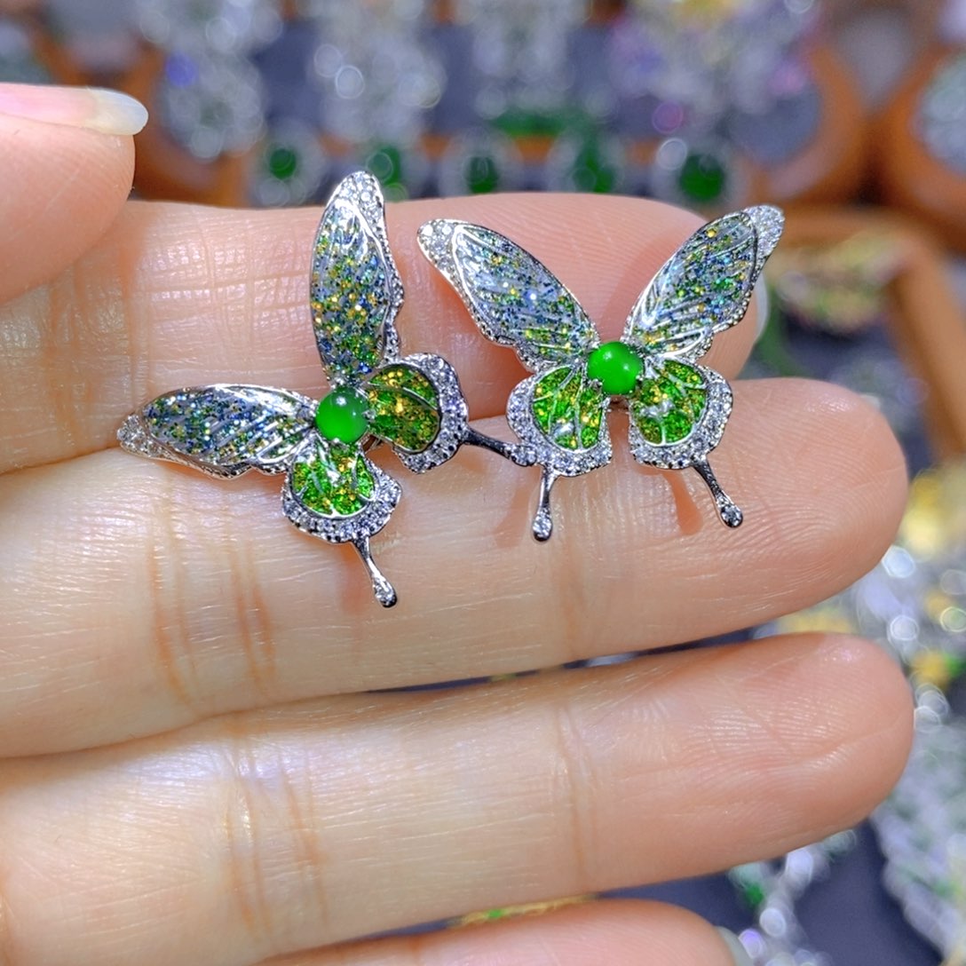 翡翠颈饰银S925镶嵌天然翡翠