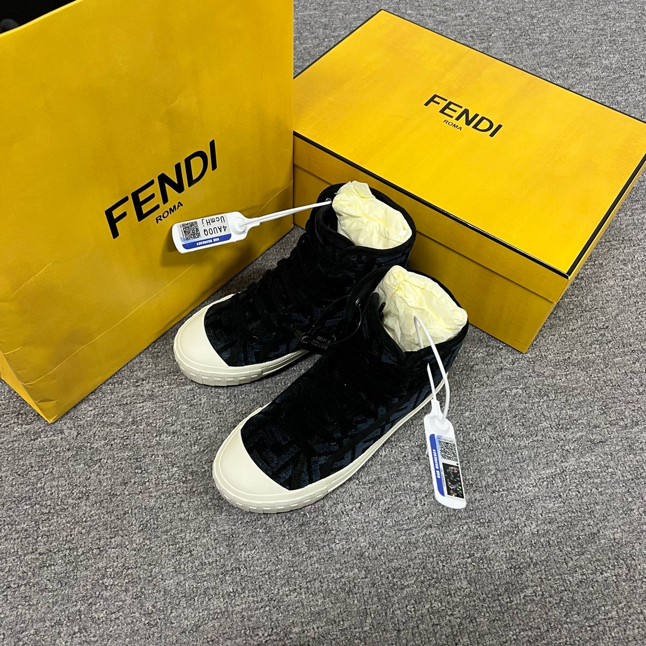 99新 AMIPARIS fendi 老花休闲板鞋36码