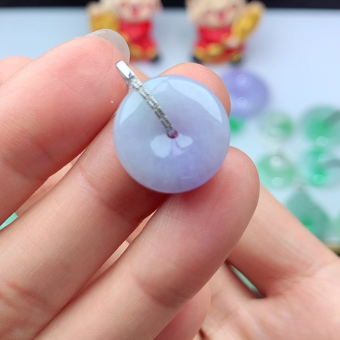 翡翠18K金镶嵌颈饰翡翠