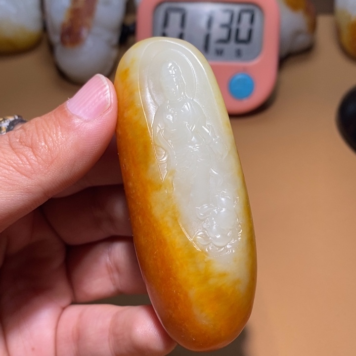 用***9和田玉（糖玉）未镶嵌挂件