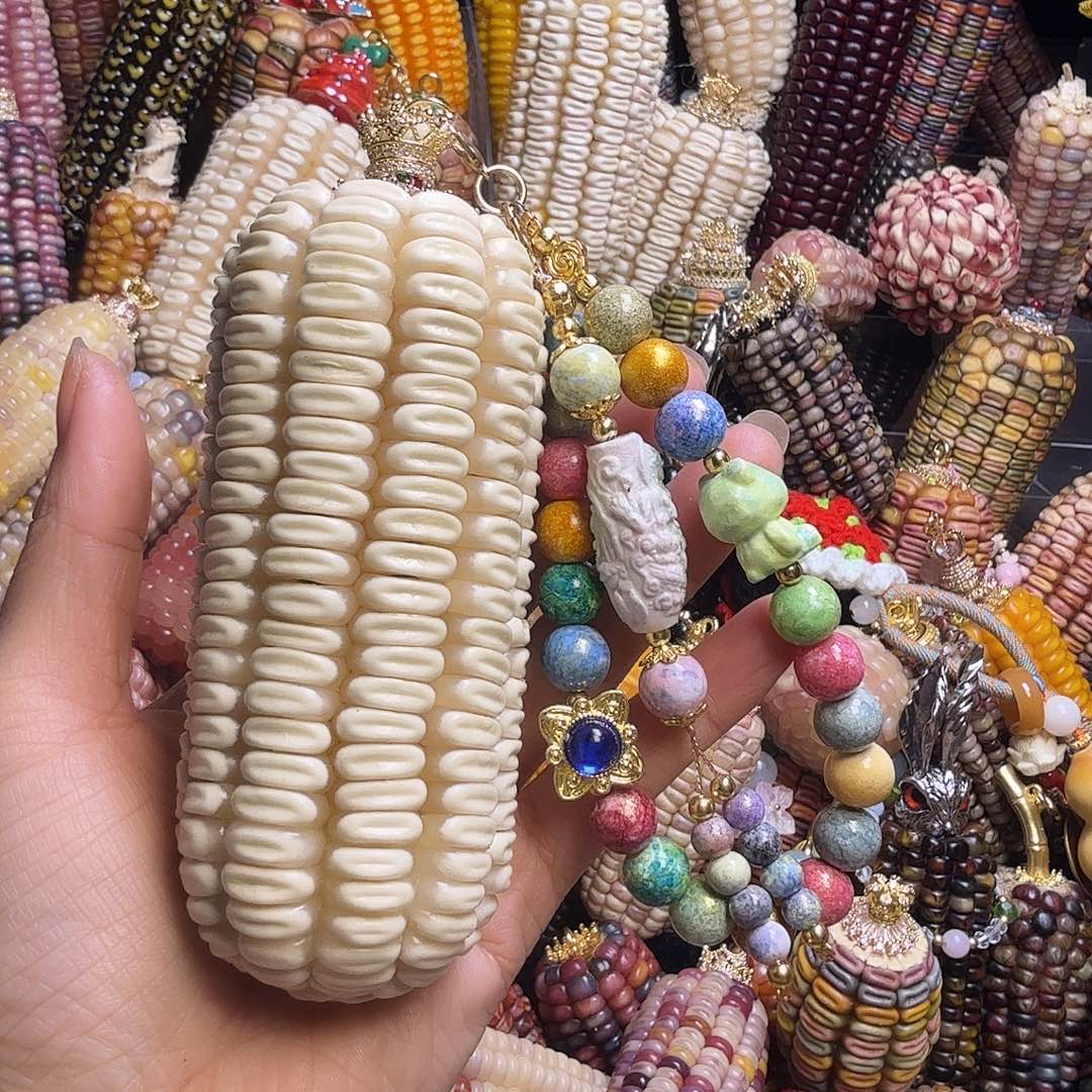 篮***手亚克力合金蕾丝。。白嘟嘟