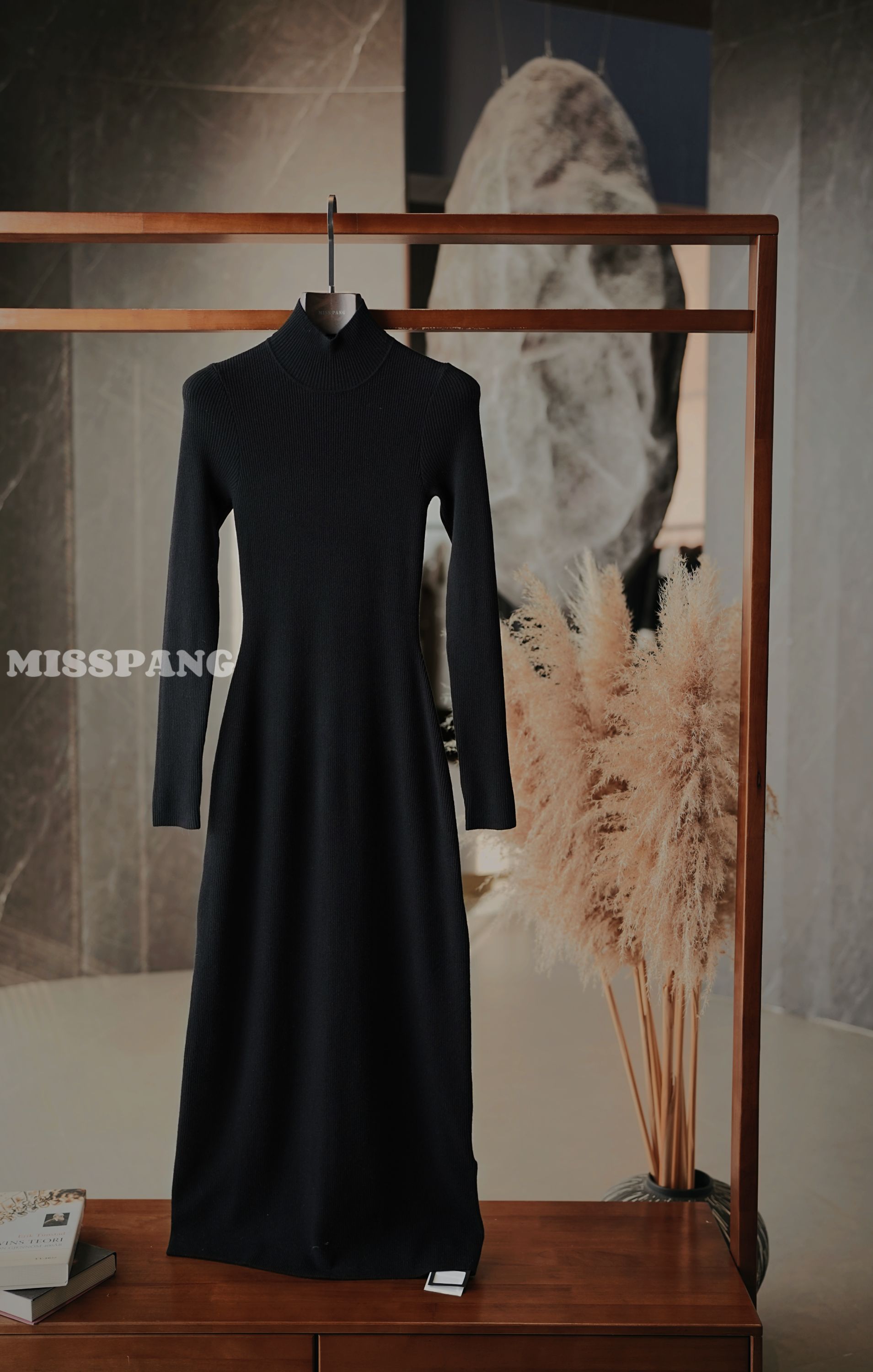 冬季气质款百搭大衣连衣裙