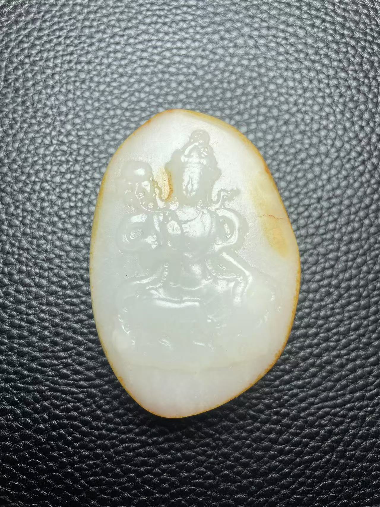 和田玉坐观音手把件