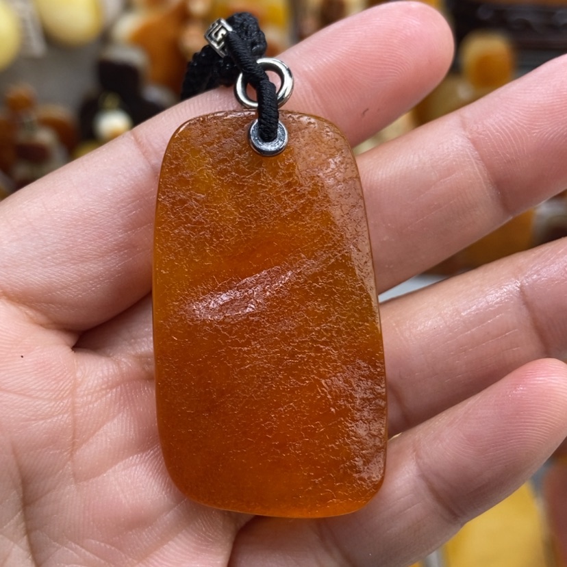 【闪购商品】琥珀颈饰未镶嵌