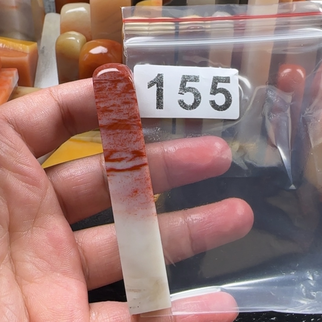 璇***子老挝石老挝       