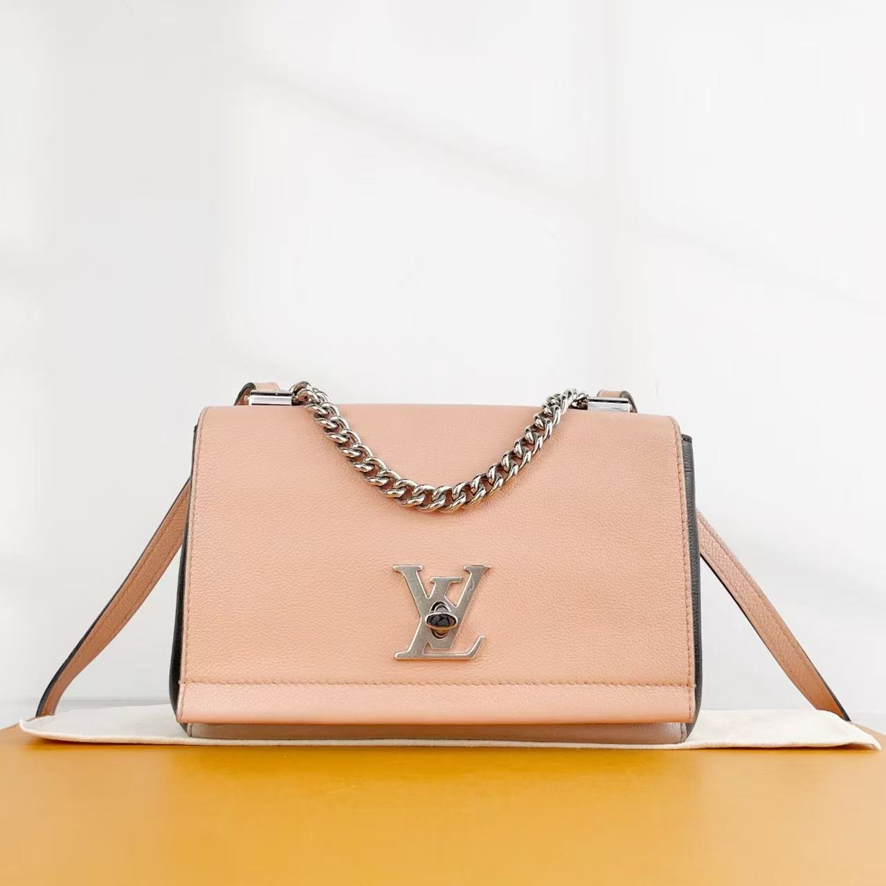 95新 LouisVuitton/路易威登 lv粉色单肩7870/二奢包包