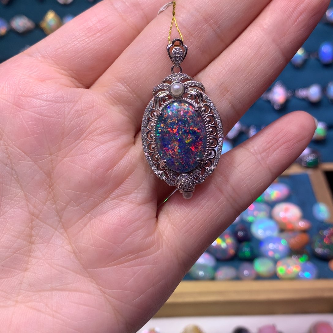 和***思欧泊银S925镶嵌吊坠