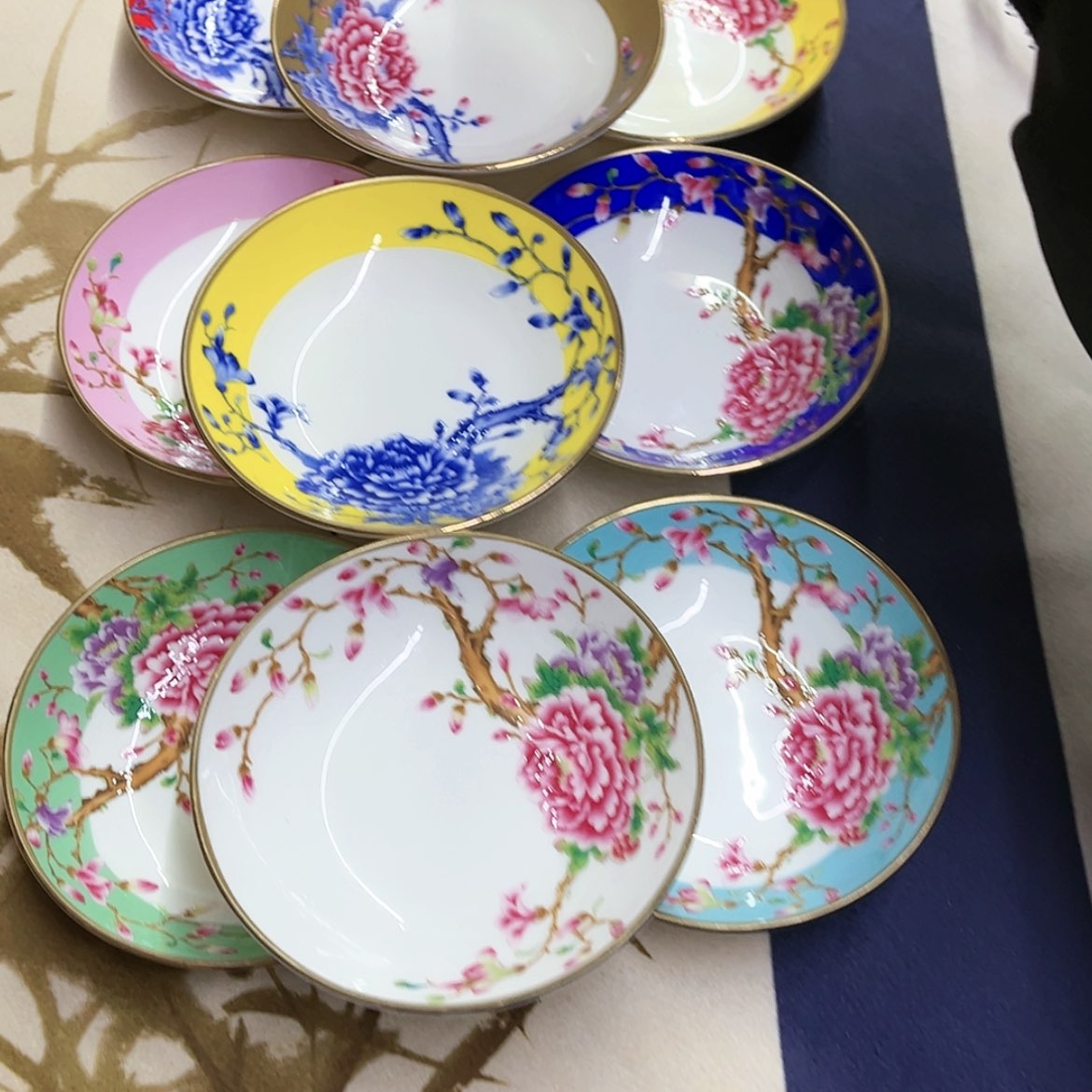 【闪购商品】骨瓷4英寸10深混。。。。。