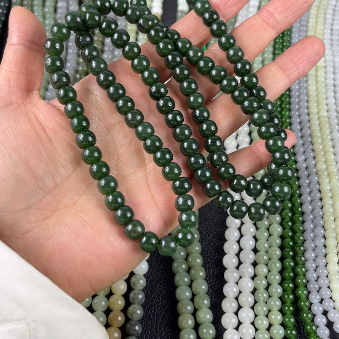 和田玉颈饰未镶嵌王**其