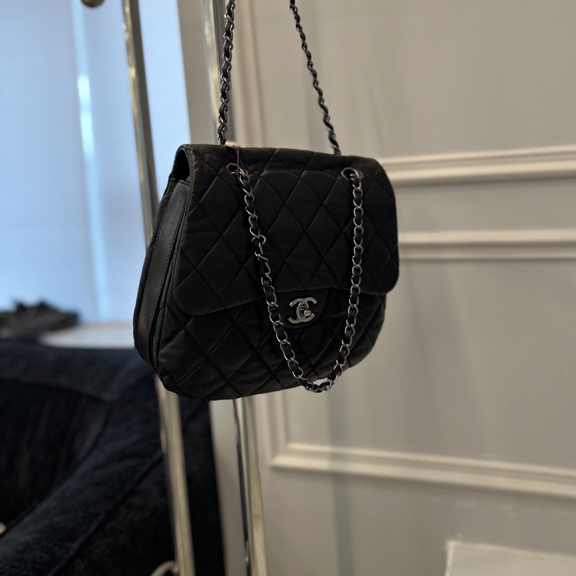 95新 Chanel/香奈儿 95新黑银泡芙斜挎包黑色小香风单肩时尚百搭