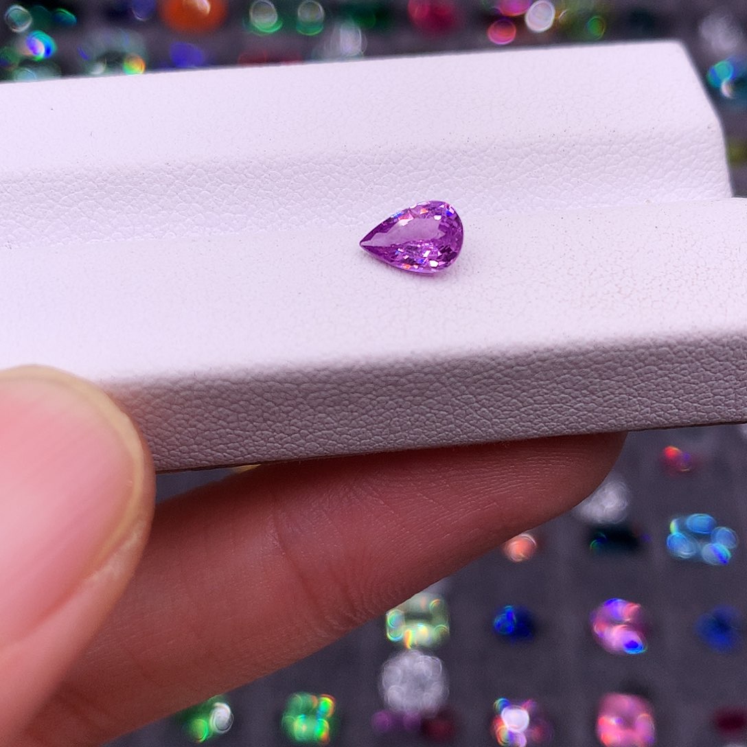 彩色蓝宝石裸石未镶嵌