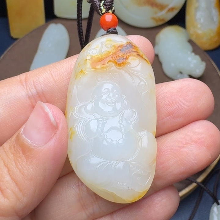 和田玉颈饰未镶嵌