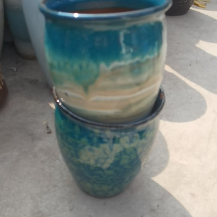 红陶口18高22两个盆子