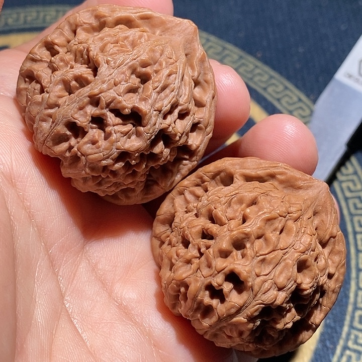 【闪购商品】文玩核桃吊坠水龙纹