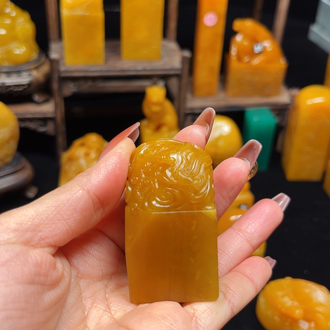 田黄石汐****衣石雕石雕石雕