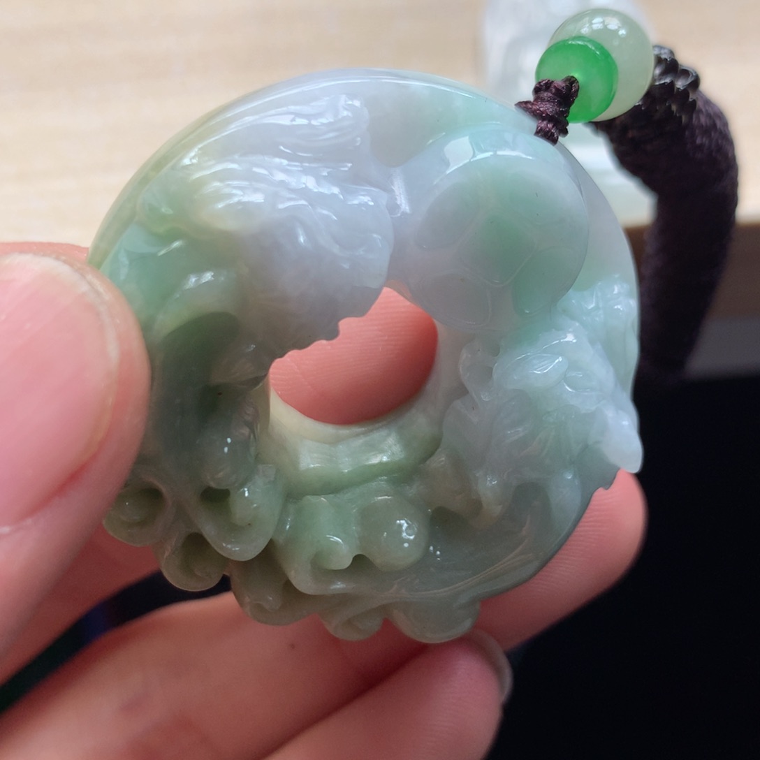 颈饰未镶嵌翡翠吊坠