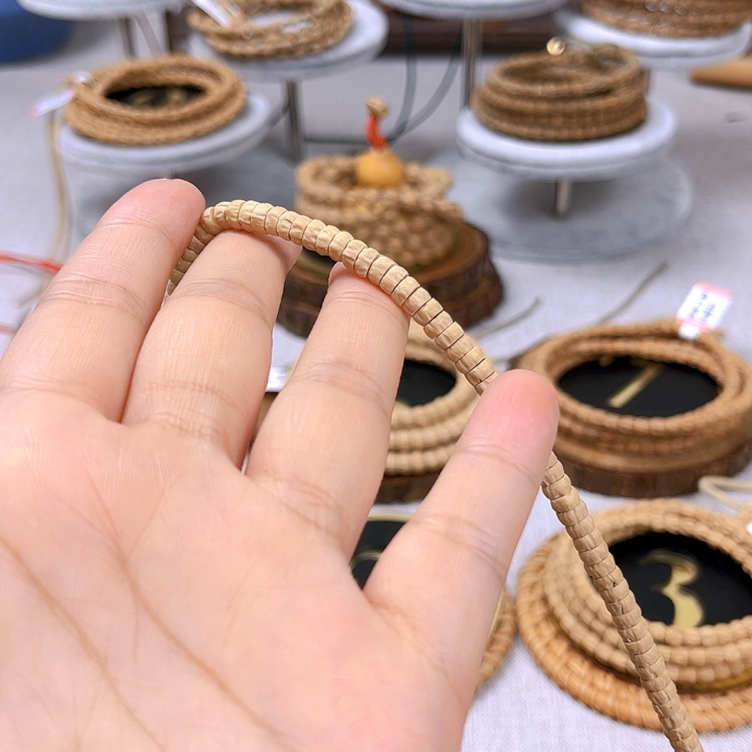 柏香籽/百香籽吊坠畫*